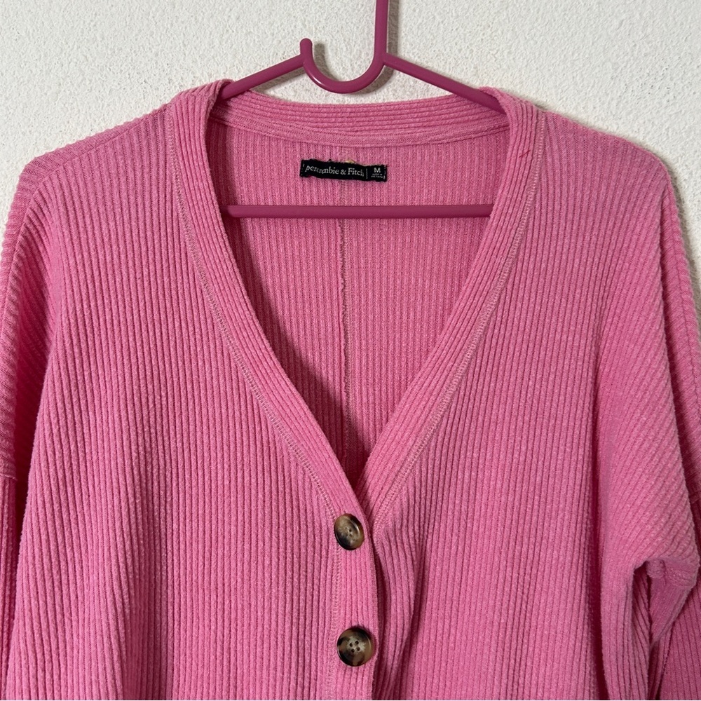 Abercrombie & Fitch Cropped Drop Shoulder Button Pink Cardigan Women’s Medium - Picture 3 of 10